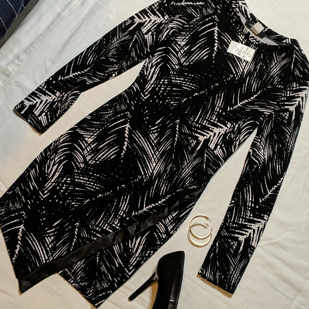 Patterned mini dress